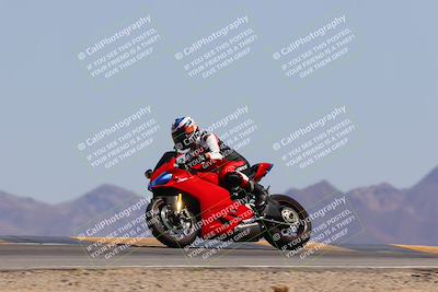 media/Apr-09-2023-SoCal Trackdays (Sun) [[333f347954]]/Turn 9 Side (140pm)/